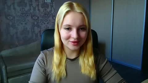 Snapshot of _mila_la_ chatting on 7, 3, 2026 Melanie online show from 7, 3, 2026