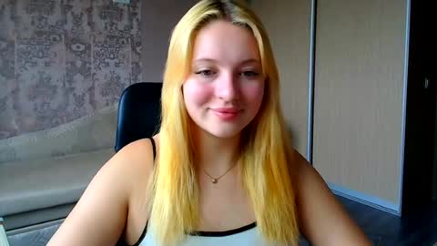 Snapshot of _mila_la_ chatting on 13, 7, 2026 Melanie online show from 13, 7, 2026