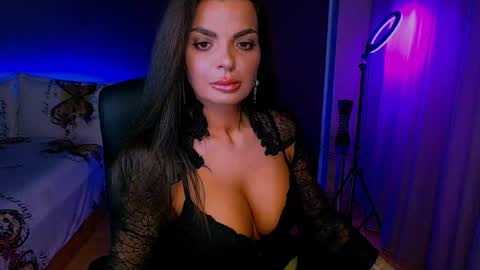 Snapshot of _milani_ chatting on 4, 5, 2026 Milani online show from 4, 5, 2026
