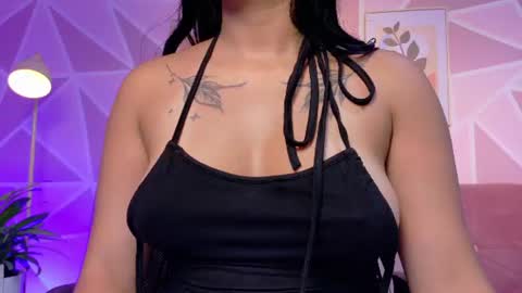 Snapshot of _mileyross chatting on 18, 7, 2026 Call me Miley online show from 18, 7, 2026