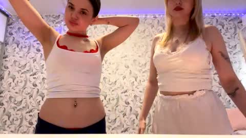 Snapshot of _mimilana_ chatting on 8, 4, 2026 Lana online show from 8, 4, 2026