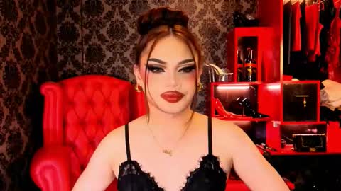 Raven Strauss online show from 5, 3, 2026