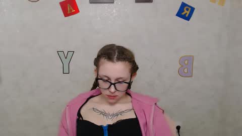 Snapshot of _miraterri_ chatting on 22, 2, 2025 Mira online show from 22, 2, 2025