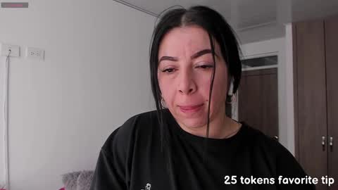 _miss_coco_ online show from 2, 2, 2025