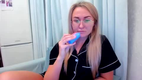 Eva online show from 14, 10, 2025