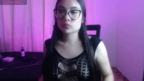 _moon_rosee online show from 23, 2, 2026