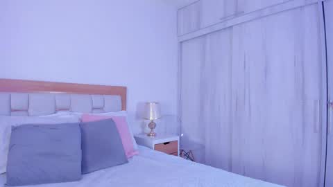 Snapshot of _natasha18_ chatting on 12, 11, 2025 Natasha online show from 12, 11, 2025