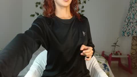 _nayade_ online show from 5, 1, 2025