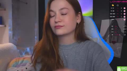 Snapshot of _nemalkovamia chatting on 27, 5, 2026 Mia with a big heart online show from 27, 5, 2026