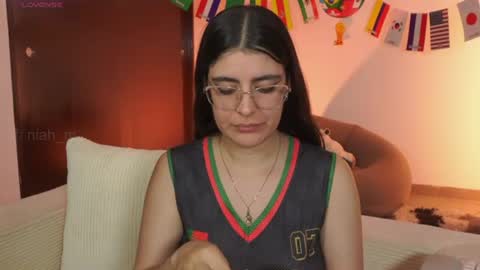 Snapshot of _niah chatting on 18, 6, 2026 NiniHelp me by giving my show a thumbs up online show from 18, 6, 2026