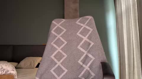 Snapshot of _octopussy_ chatting on 18, 10, 2025 Mikayla online show from 18, 10, 2025