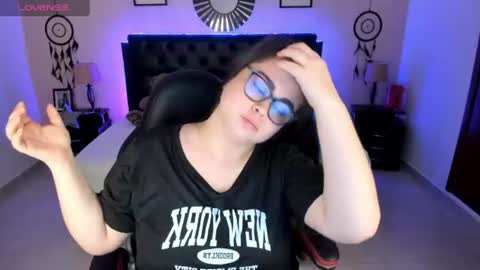 Snapshot of _oliviajoness chatting on 3, 7, 2026 Olivia jones online show from 3, 7, 2026