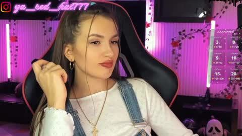 Snapshot of _red_hat_7 chatting on 12, 4, 2026 -RED HAT- online show from 12, 4, 2026