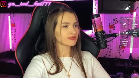 Snapshot of _red_hat_7 chatting on 16, 4, 2026 -RED HAT- online show from 16, 4, 2026