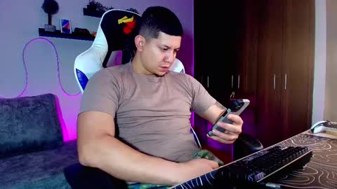 Roberto online show from 6, 3, 2025