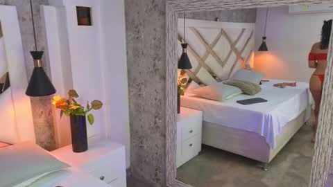 Snapshot of _saara_evans_ chatting on 2, 10, 2025 Sara online show from 2, 10, 2025