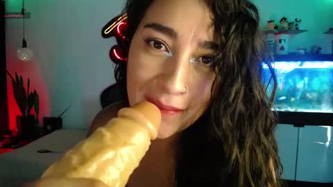 Snapshot of _santalove_ chatting on 11, 1, 2025 SantaLove online show from 11, 1, 2025