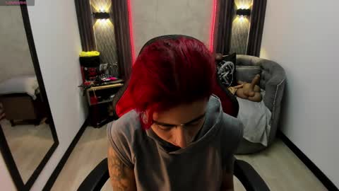 Selene online show from 28, 2, 2025