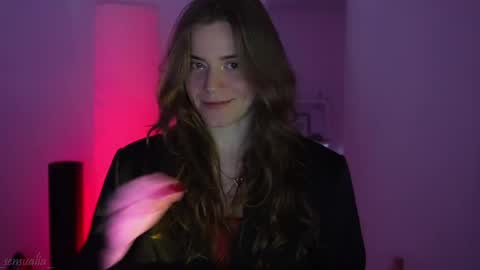 Snapshot of _sensualia_ chatting on 28, 4, 2026 Lia online show from 28, 4, 2026