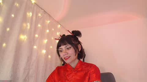 Laura online show from 4, 1, 2025