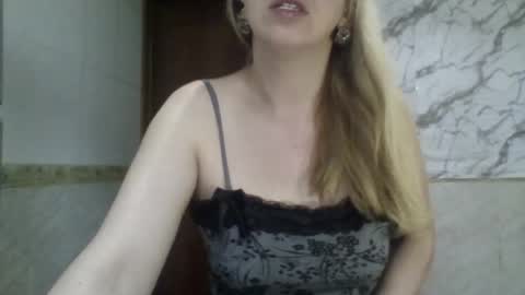 Snapshot of _sexyxsveta_ chatting on 11, 6, 2026 SexyXSveta online show from 11, 6, 2026