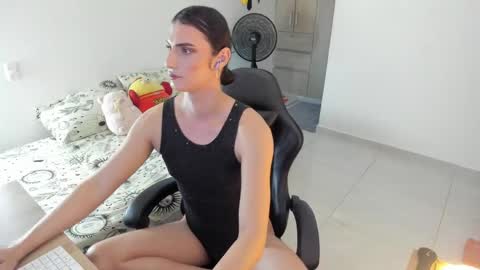 Snapshot of _shantallskinny_ chatting on 26, 5, 2026 Shantall online show from 26, 5, 2026