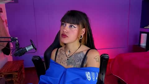 _sharlotte777 online show from 15, 10, 2025