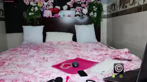 _skitlstrynka_ online show from 2, 6, 2026
