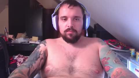 Snapshot of _smiley_bear27 chatting on 18, 10, 2025 _smiley_bear27 online show from 18, 10, 2025