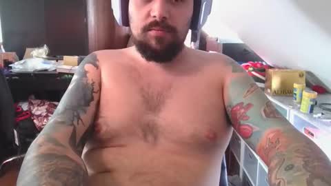 Snapshot of _smiley_bear27 chatting on 25, 10, 2025 _smiley_bear27 online show from 25, 10, 2025