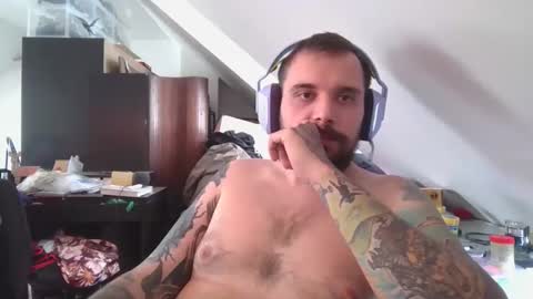 Snapshot of _smiley_bear27 chatting on 4, 11, 2025 _smiley_bear27 online show from 4, 11, 2025