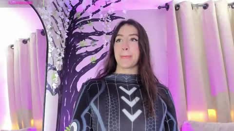    640  200   online show from 13, 11, 2025