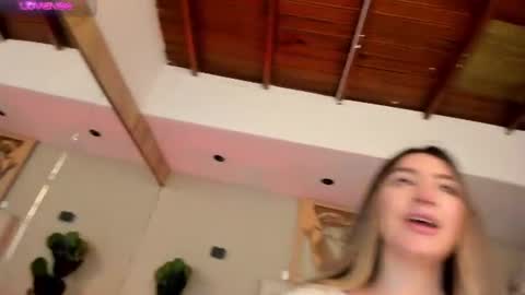 Snapshot of _sofia_cruz chatting on 6, 7, 2026 640 200 online show from 6, 7, 2026