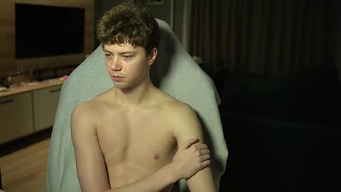 OLIVERpvt is open online show from 14, 2, 2026