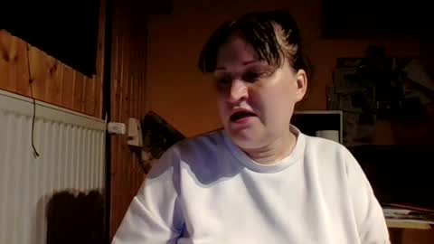 Snapshot of _squirty_pussyyy_ chatting on 27, 6, 2026 Melisa online show from 27, 6, 2026