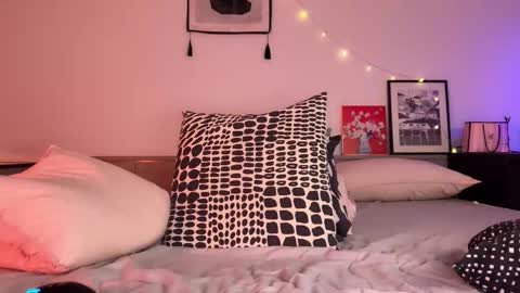 Snapshot of _swaa chatting on 4, 11, 2025 Ann online show from 4, 11, 2025