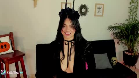 Snapshot of _sweet_kitty1 chatting on 31, 10, 2025    online show from 31, 10, 2025