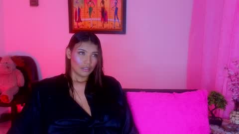   0900 p.m a 0500 a.m Colombia time UTC -5  online show from 17, 3, 2026