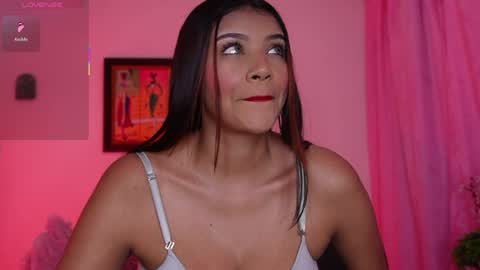 Snapshot of _sweet_vict0ria1 chatting on 20, 4, 2026 0900 p.m a 0500 a.m Colombia time UTC -5 online show from 20, 4, 2026