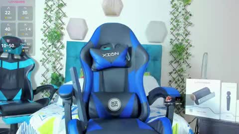 Snapshot of _taylor_black chatting on 8, 10, 2025 Taylor online show from 8, 10, 2025