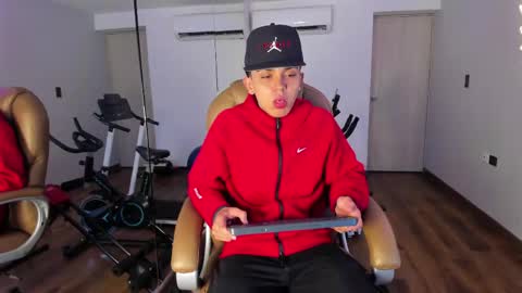 _taylorblack online show from 12, 4, 2026