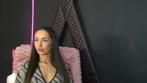 _tiffany_west online show from 27, 5, 2026