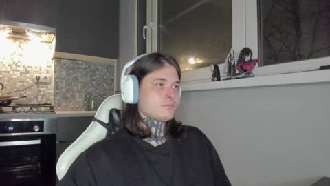 _torfin_ online show from 12, 3, 2025