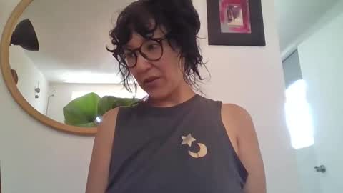 _tutti_frutti_ online show from 6, 4, 2026