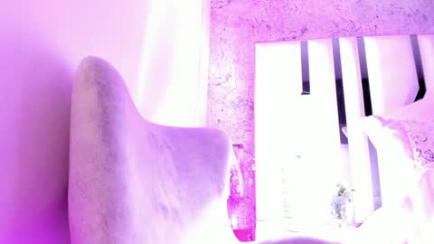 valeria jade online show from 17, 1, 2025