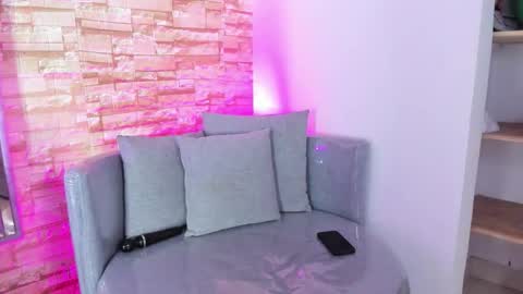 Snapshot of _valeria_saenz_ chatting on 12, 1, 2026 _valeria_saenz_ online show from 12, 1, 2026