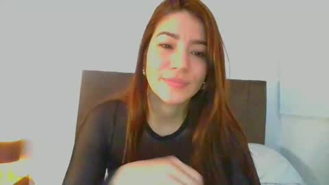 Snapshot of _violeta_white_ chatting on 11, 12, 2024 Violeta online show from 11, 12, 2024