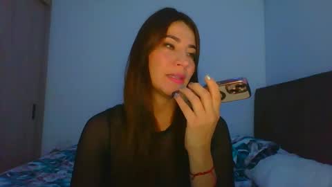 Snapshot of _violeta_white_ chatting on 18, 1, 2025 Violeta online show from 18, 1, 2025