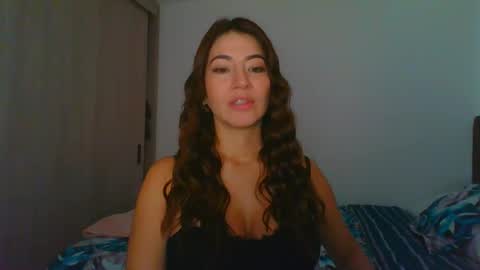 Snapshot of _violeta_white_ chatting on 19, 1, 2025 Violeta online show from 19, 1, 2025