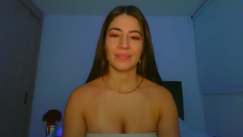 Snapshot of _violeta_white_ chatting on 17, 2, 2025 Violeta online show from 17, 2, 2025